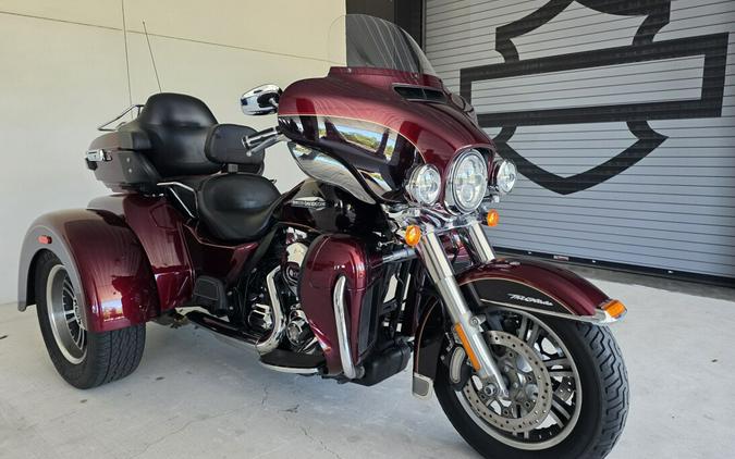 2015 Harley-Davidson® Tri Glide® Ultra