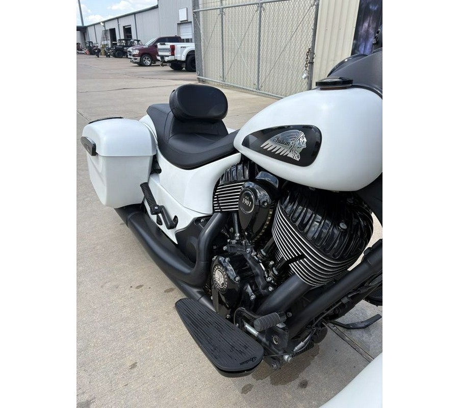 2021 Indian Motorcycle® Springfield ® Dark Horse® Thunder Black Smoke