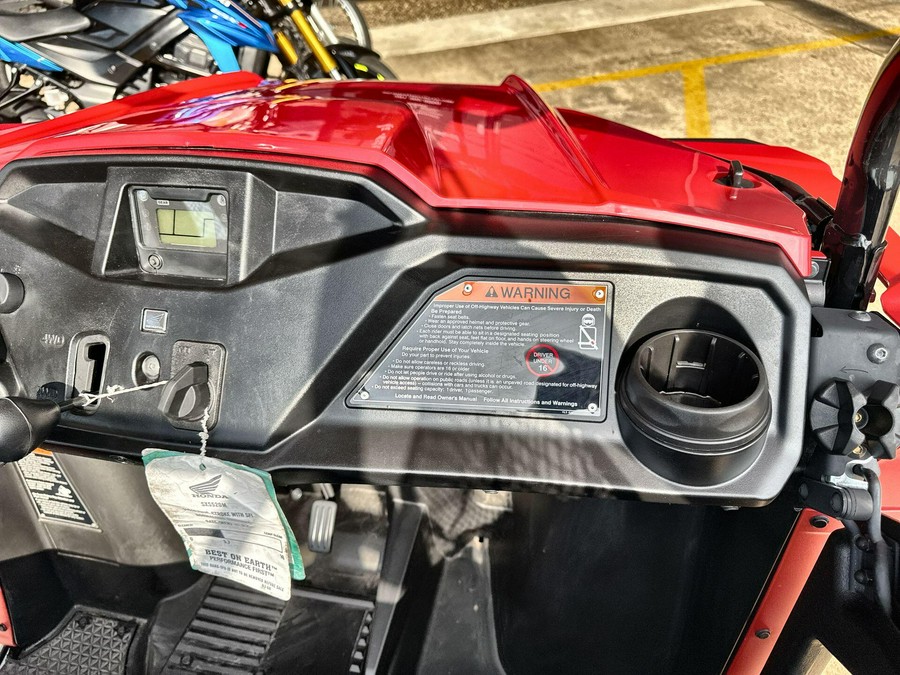 2025 Honda PIONEER 520