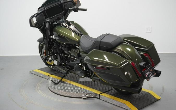 2026 Harley-Davidson® Street Glide® Olive Steel Metallic / Vivid Black Black Trim