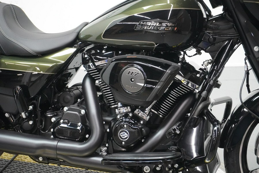 2026 Harley-Davidson® Street Glide® Olive Steel Metallic / Vivid Black Black Trim