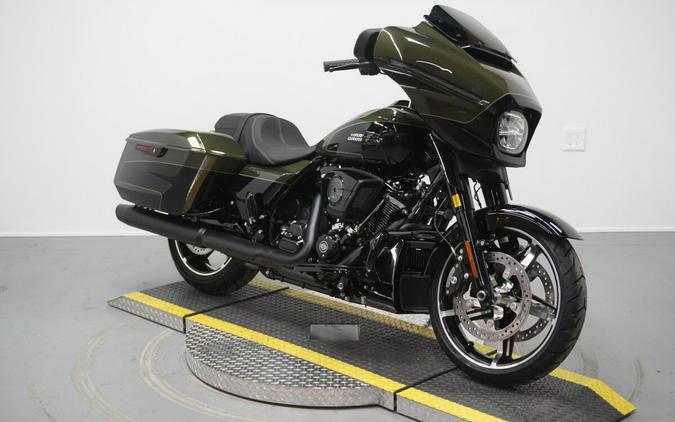 2026 Harley-Davidson® Street Glide® Olive Steel Metallic / Vivid Black Black Trim