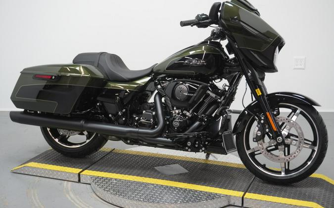 2026 Harley-Davidson® Street Glide® Olive Steel Metallic / Vivid Black Black Trim