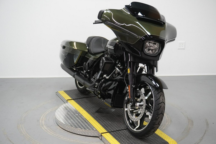 2026 Harley-Davidson® Street Glide® Olive Steel Metallic / Vivid Black Black Trim