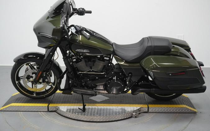 2026 Harley-Davidson® Street Glide® Olive Steel Metallic / Vivid Black Black Trim