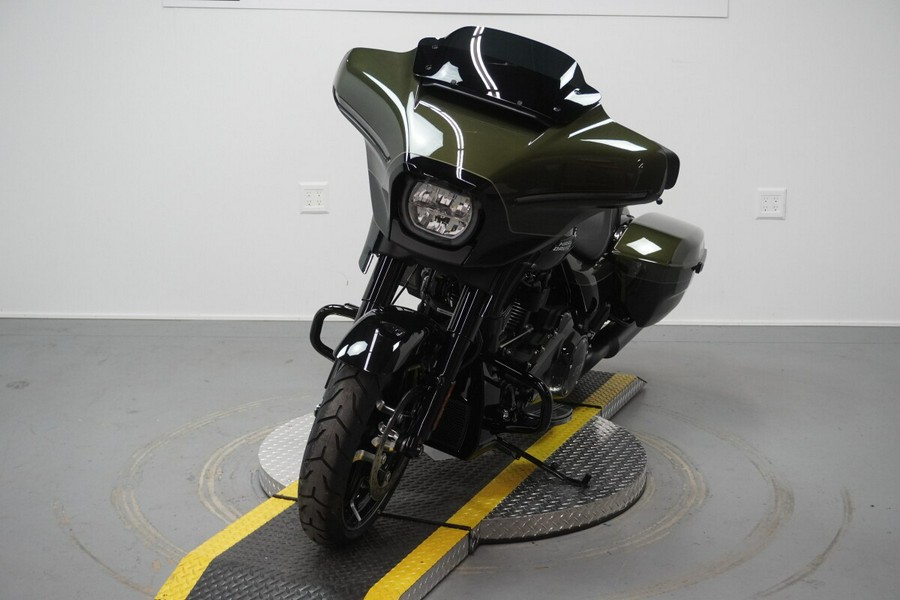 2026 Harley-Davidson® Street Glide® Olive Steel Metallic / Vivid Black Black Trim