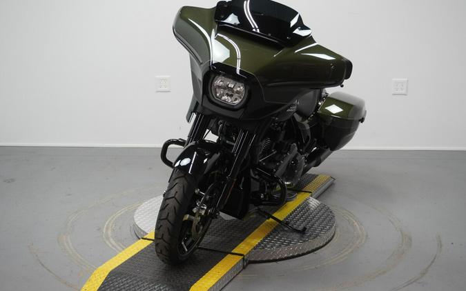 2026 Harley-Davidson® Street Glide® Olive Steel Metallic / Vivid Black Black Trim