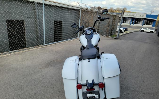 2026 Indian Springfield® Dark Horse®