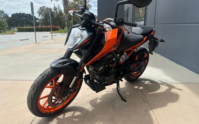 2023 KTM 200 DUKE