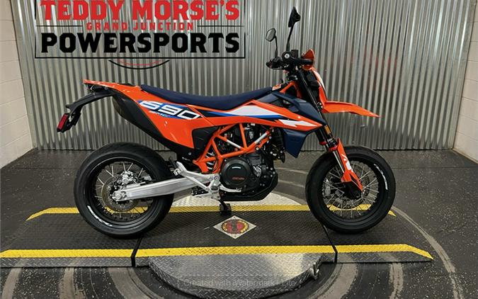 2024 KTM 690 SMC R