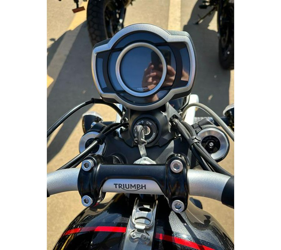 2025 Triumph Scrambler 1200 XE