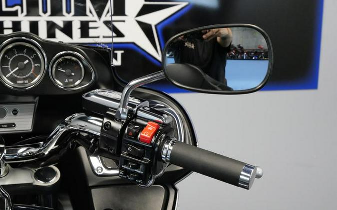 2025 Kawasaki Vulcan® 1700 Voyager® ABS