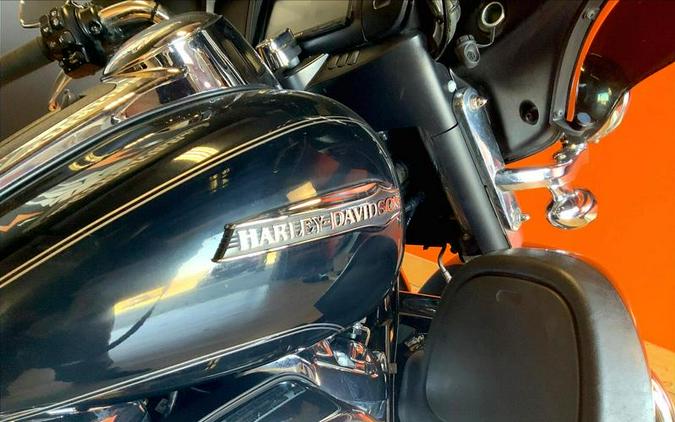 2017 Harley-Davidson® FLHTCU - Electra Glide® Ultra Classic®