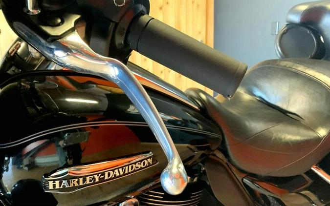 2017 Harley-Davidson® FLHTCU - Electra Glide® Ultra Classic®