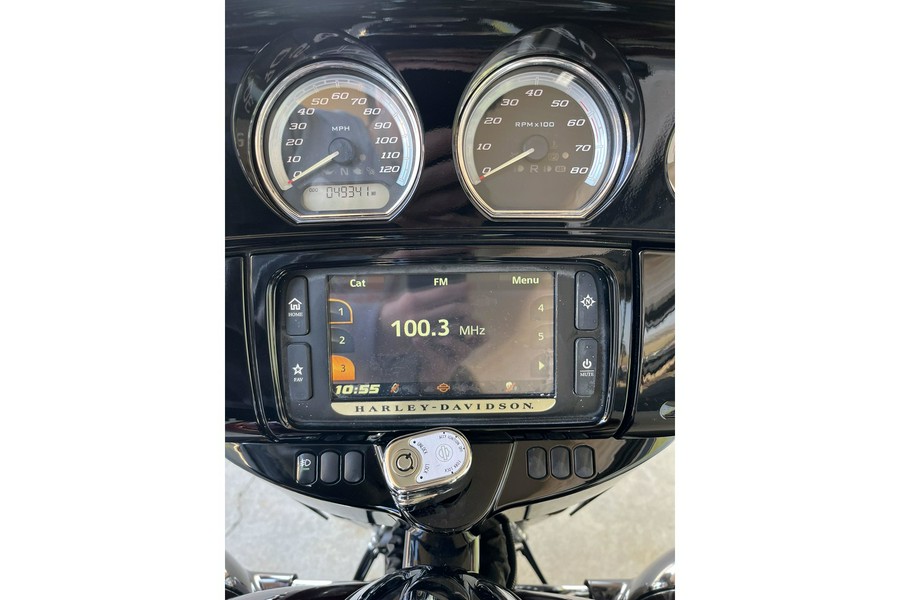 2015 Harley-Davidson® FLHTK Ultra Limited