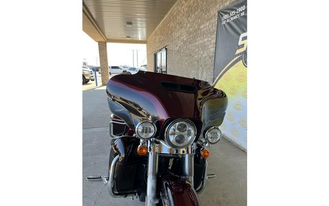 2015 Harley-Davidson® FLHTK Ultra Limited