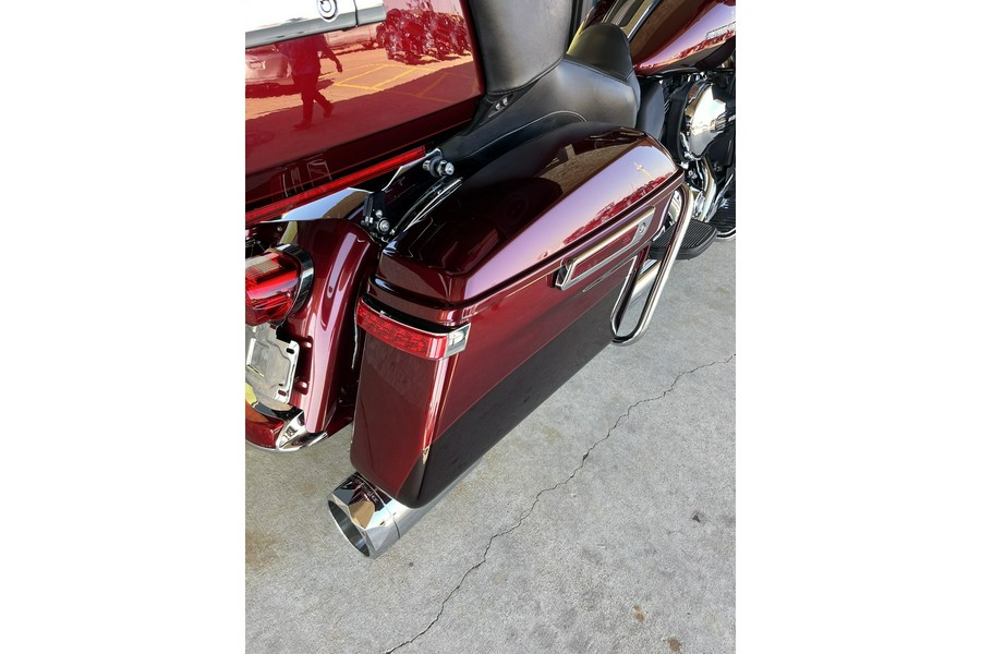 2015 Harley-Davidson® FLHTK Ultra Limited