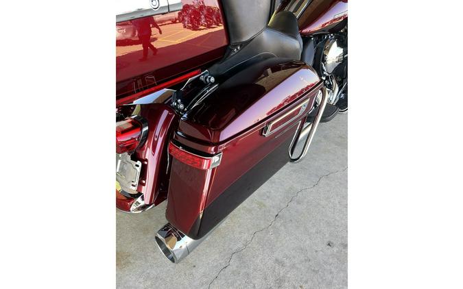 2015 Harley-Davidson® FLHTK Ultra Limited