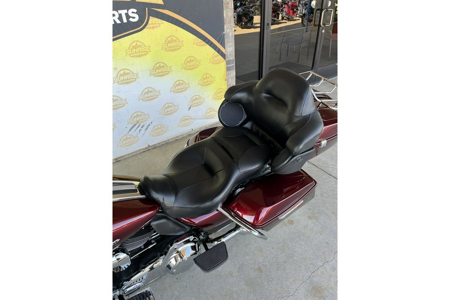 2015 Harley-Davidson® FLHTK Ultra Limited