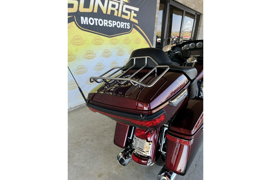 2015 Harley-Davidson® FLHTK Ultra Limited