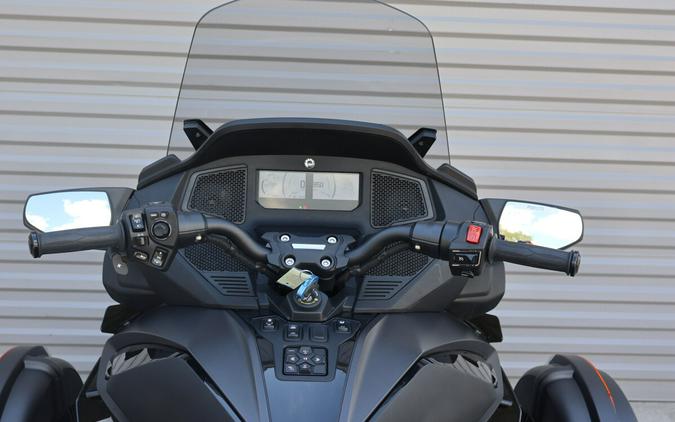 2023 Can-Am Spyder RT Sea-To-Sky