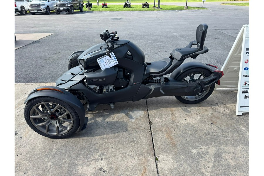 2023 Can-Am Ryker 900 w/Passenger Seat & Backrest