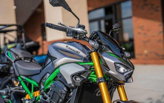 2025 Kawasaki Z900 SE ABS