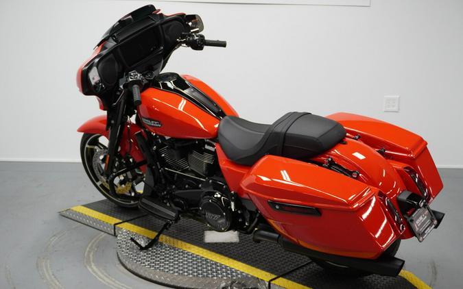 2026 Harley-Davidson® Street Glide® Blood Orange Black Trim