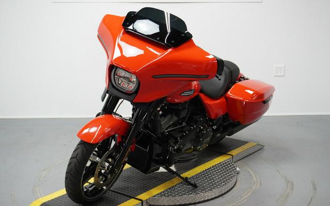 2026 Harley-Davidson® Street Glide® Blood Orange Black Trim