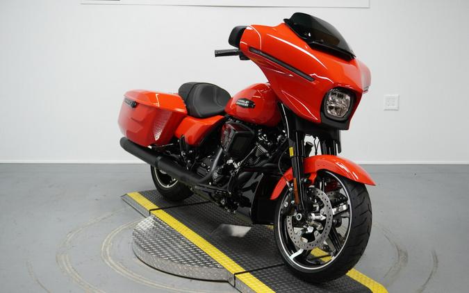 2026 Harley-Davidson® Street Glide® Blood Orange Black Trim