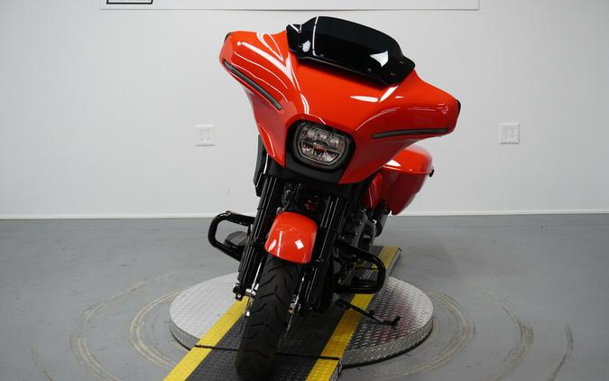 2026 Harley-Davidson® Street Glide® Blood Orange Black Trim