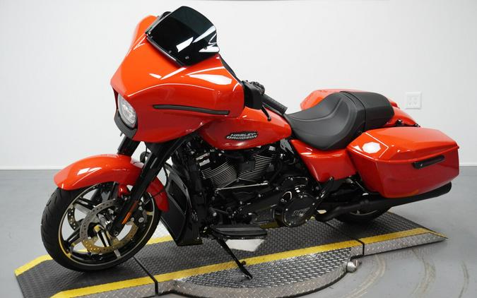 2026 Harley-Davidson® Street Glide® Blood Orange Black Trim