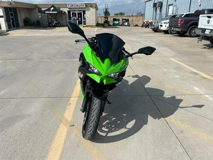 2025 Kawasaki Ninja® 500 KRT Edition