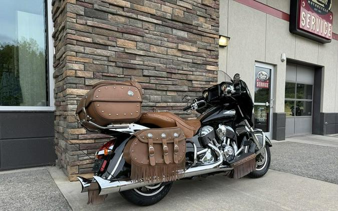 2017 Indian Roadmaster Classic Thunder Black