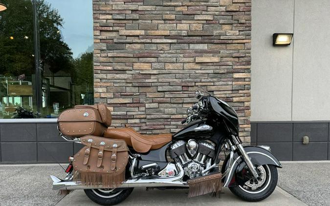 2017 Indian Roadmaster Classic Thunder Black