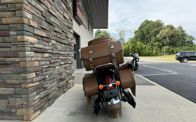 2017 Indian Roadmaster Classic Thunder Black