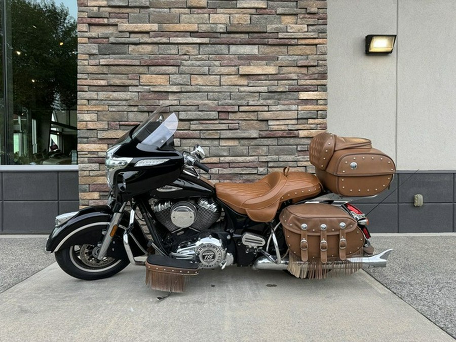 2017 Indian Roadmaster Classic Thunder Black