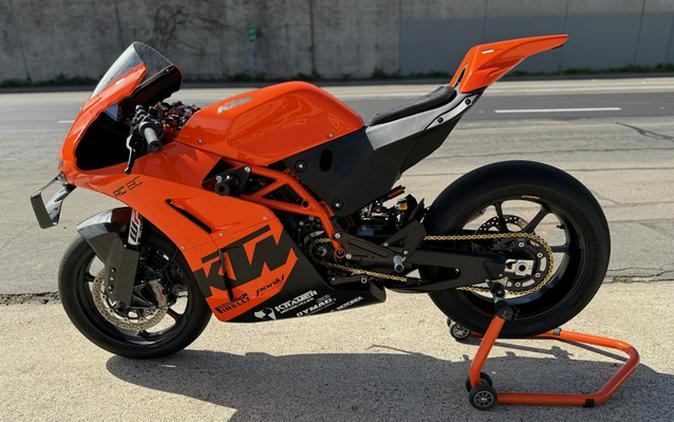 2022 KTM RC 8C