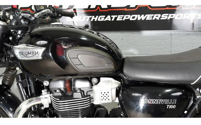 2018 Bonneville T100 Black - Triumph