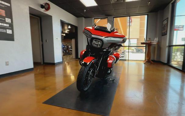 2026 Harley-Davidson® CVO Street Glide Limited Citrus Heat CVO Tri-Tone