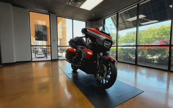 2026 Harley-Davidson® CVO Street Glide Limited Citrus Heat CVO Tri-Tone