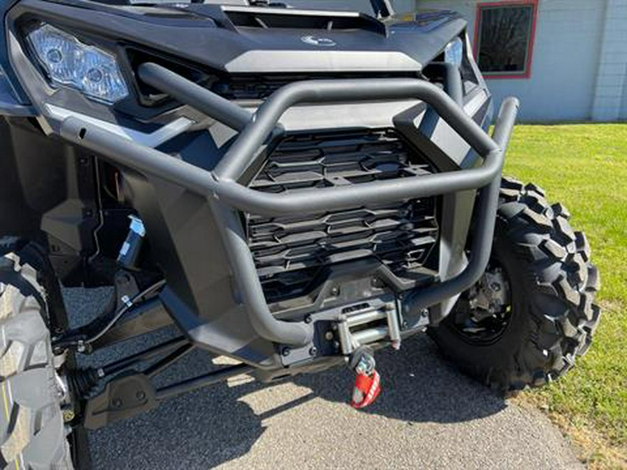 2023 Can-Am Commander XT 700