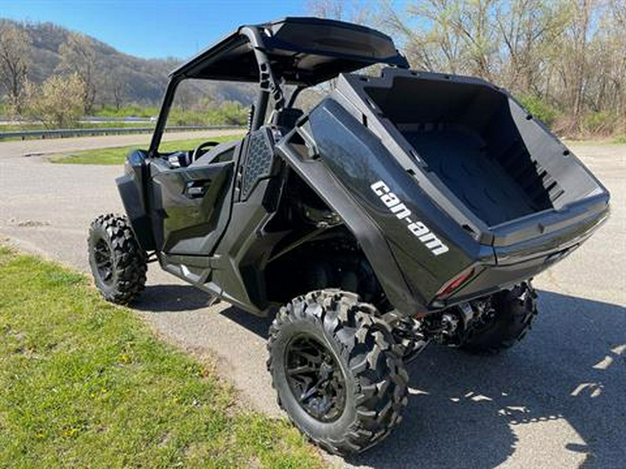 2023 Can-Am Commander XT 700