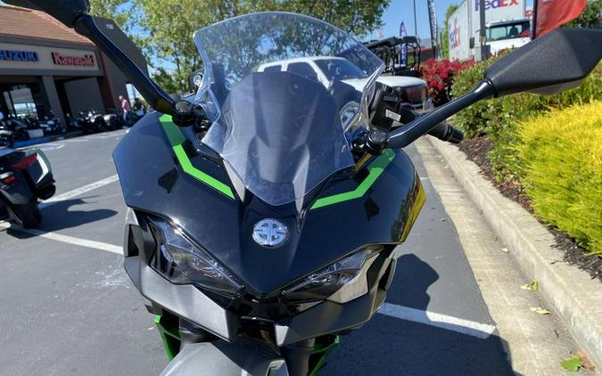 2024 Kawasaki Ninja® 7 Hybrid ABS