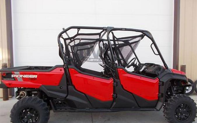 2023 Honda Pioneer 1000-6 Deluxe Crew