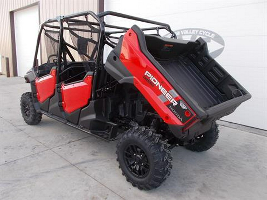 2023 Honda Pioneer 1000-6 Deluxe Crew