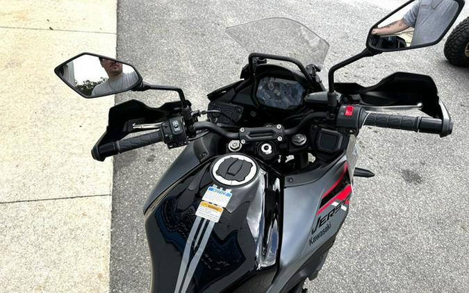 2024 Kawasaki Versys 650 LT ABS