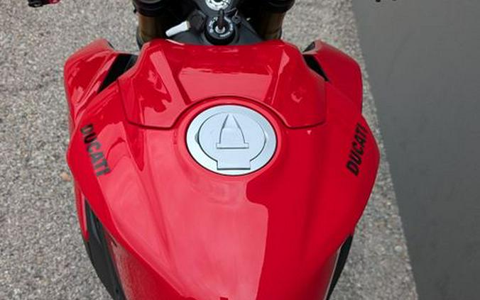New 2025 Ducati Streetfighter V2 S