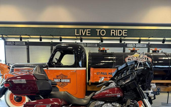 2014 Harley-Davidson Ultra Limited FLHTK SHRINE