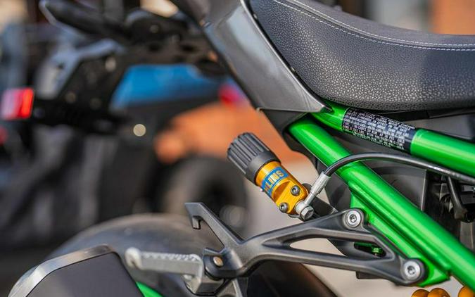 2025 Kawasaki Z900 SE ABS